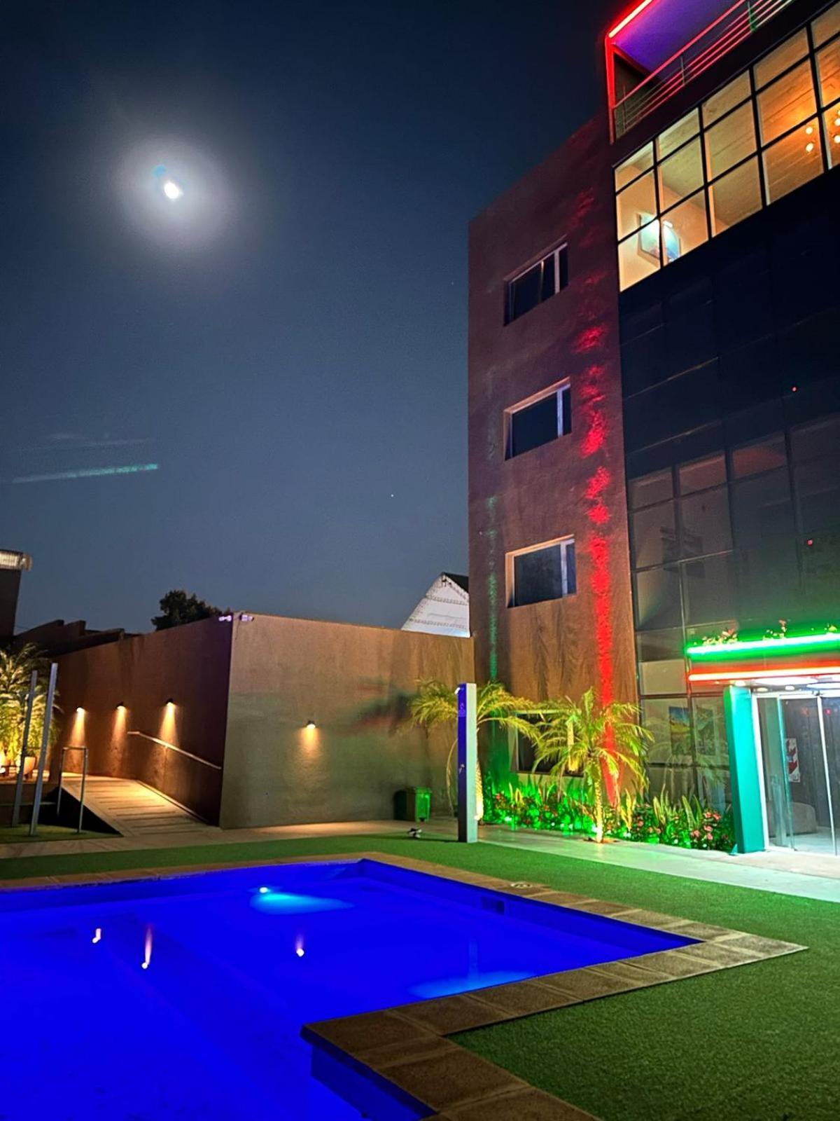 Hotel Boutique Genova Puerto Iguazú Buitenkant foto